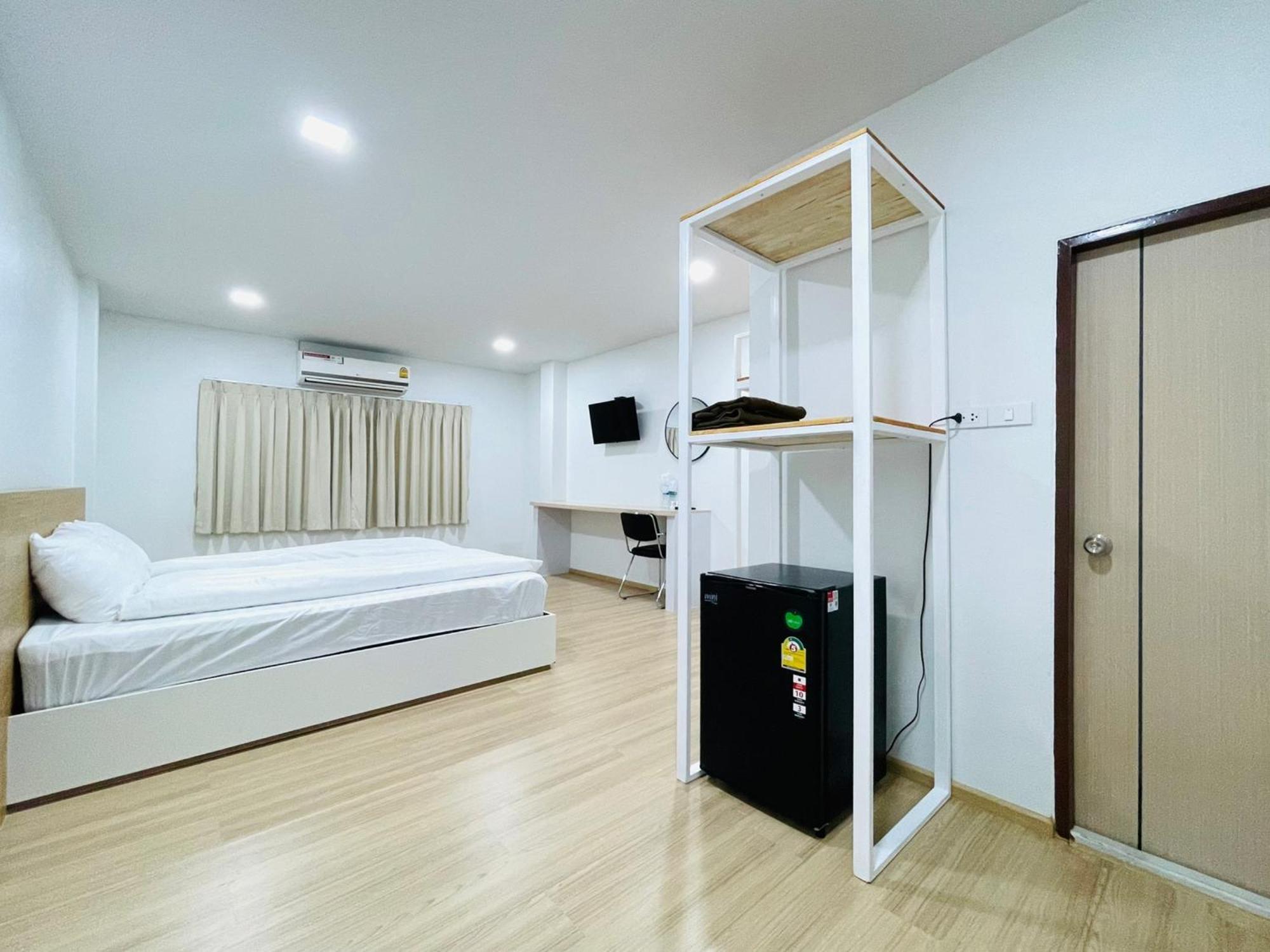 Pd Apartment Inn Ban Pra Dok ภายนอก รูปภาพ