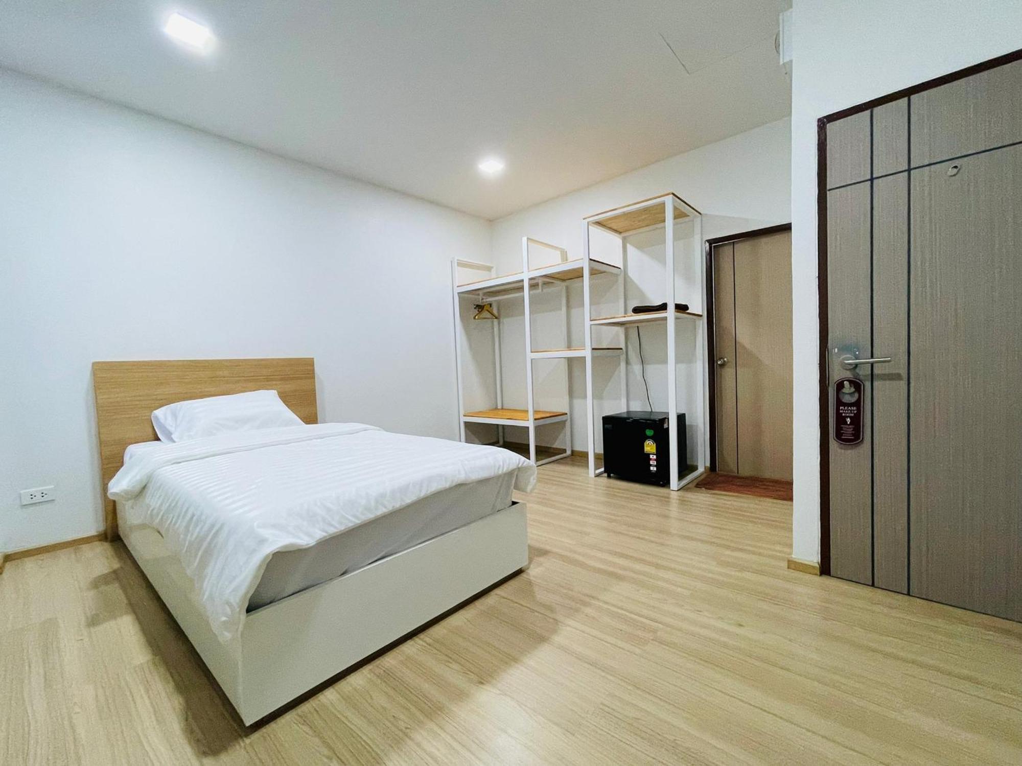 Pd Apartment Inn Ban Pra Dok ภายนอก รูปภาพ